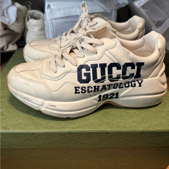 MEN'S RHYTON GUCCI LEATHER SNEAKER - Picture 5 of 7